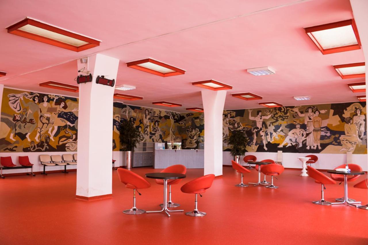 科瓦斯纳 Complex Balnear Cerbul酒店 外观 照片