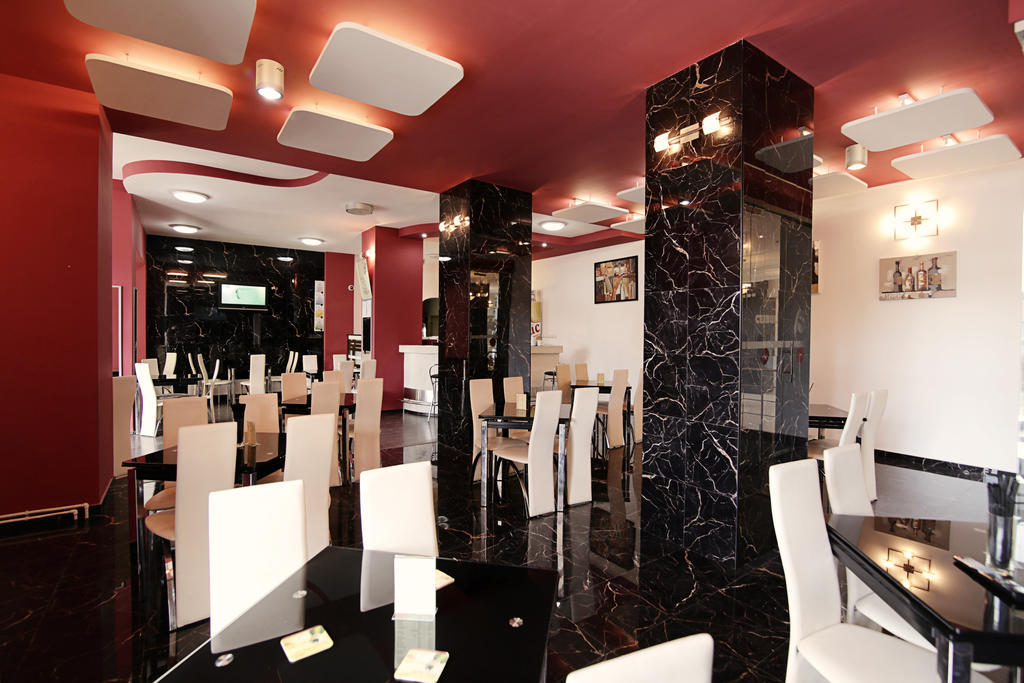 科瓦斯纳 Complex Balnear Cerbul酒店 外观 照片